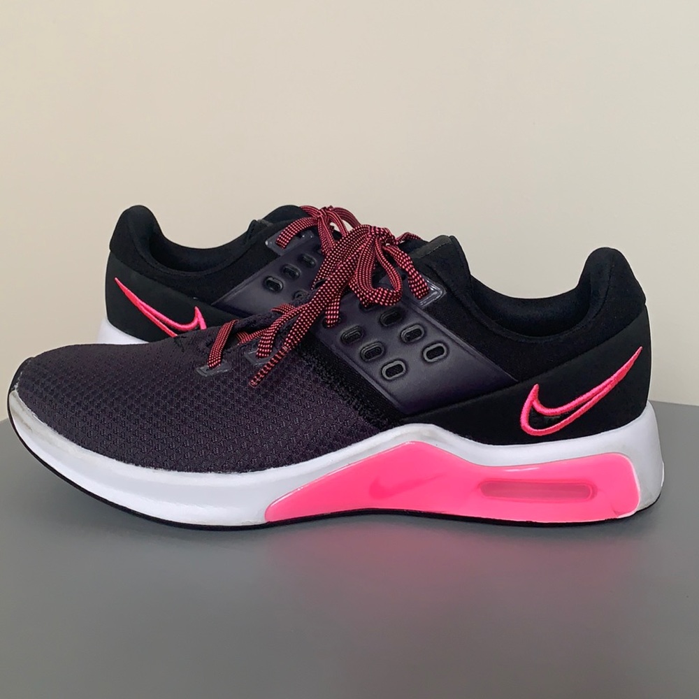 🖤💗 Nike Air Max Bella TR 4 Premium Women’s Training Shoe Size 9 🖤💗